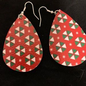 Women’s faux leather teardrop earrings